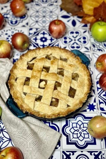 Abuela's Apple Pie Recipe