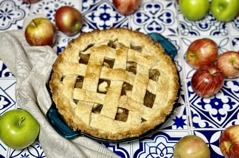 Abuela's Apple Pie