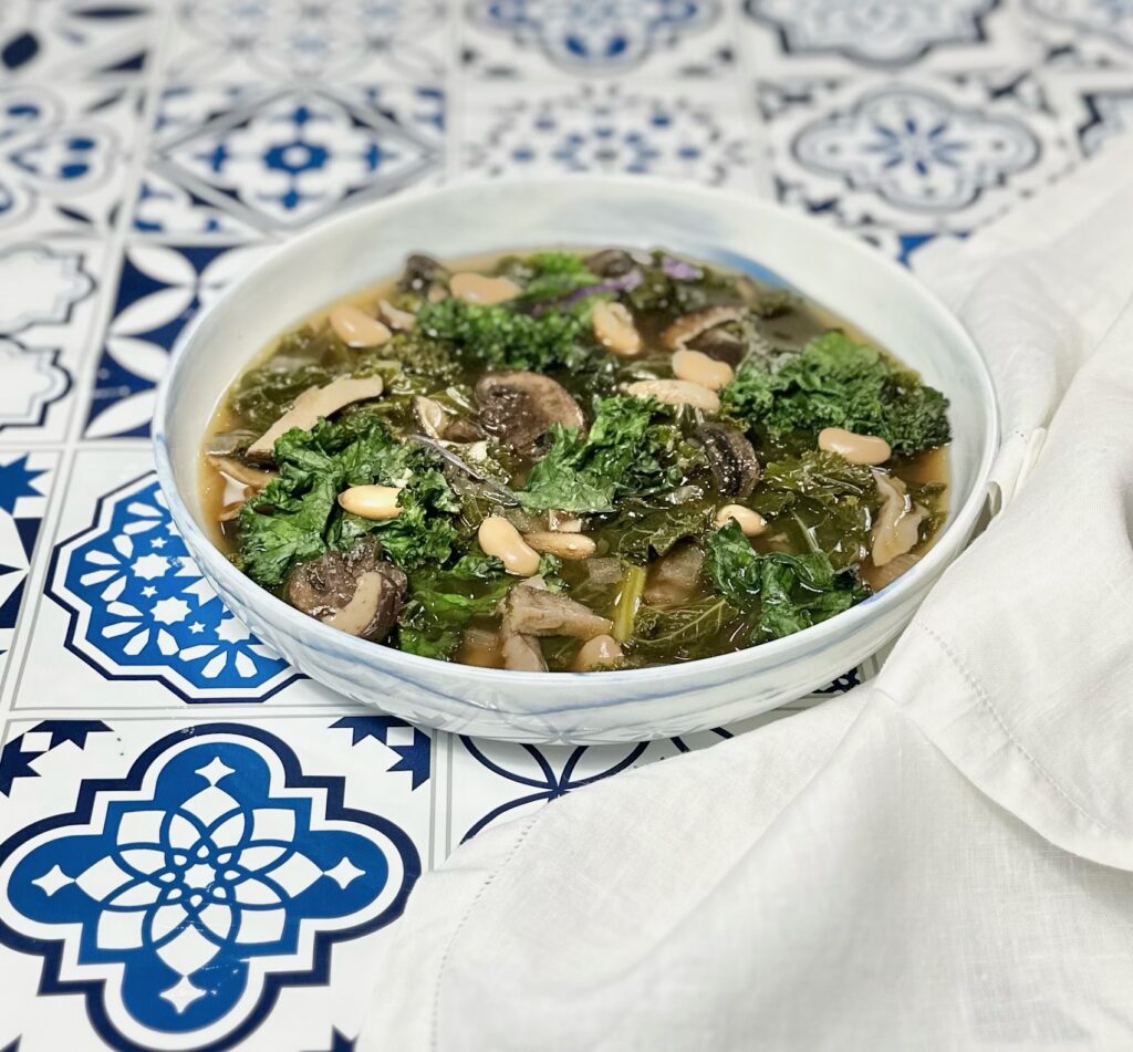 Kale Mushroom White Bean Soup