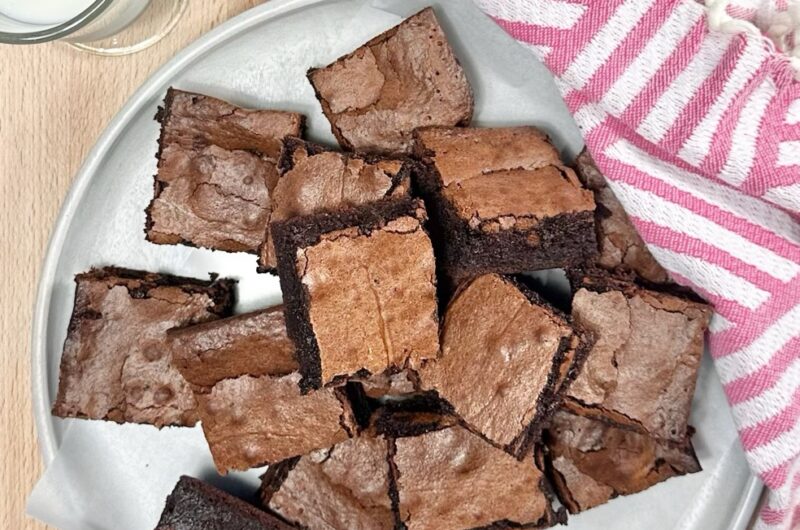 Chewy and Fudgy Brownies