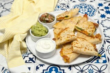 how to make easy quesadillas with leftovers