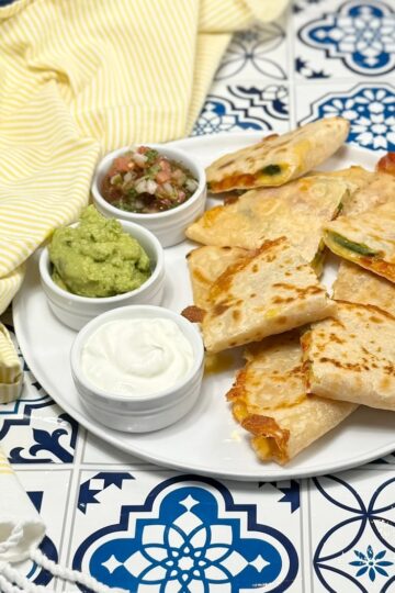 how to make easy quesadillas with leftovers