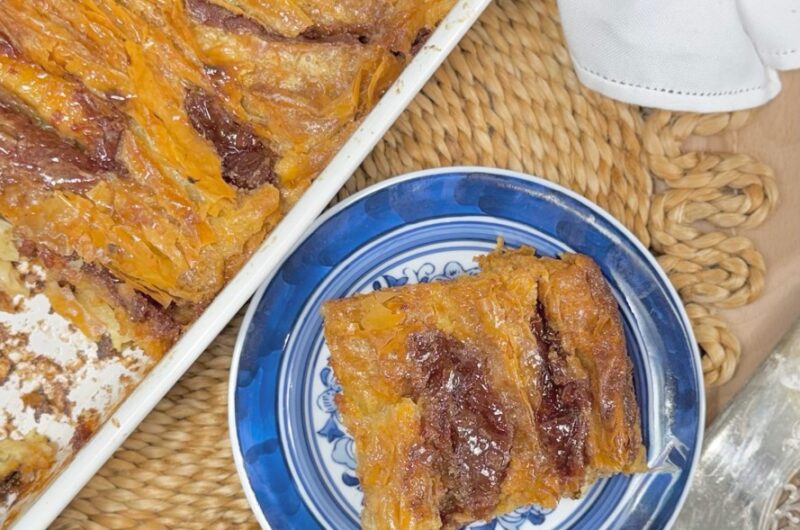 Guava Cream Cheese Crinkle Cake