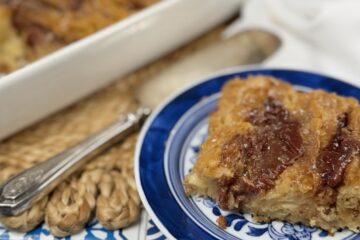 Guava Cream Cheese Crinkle Cake